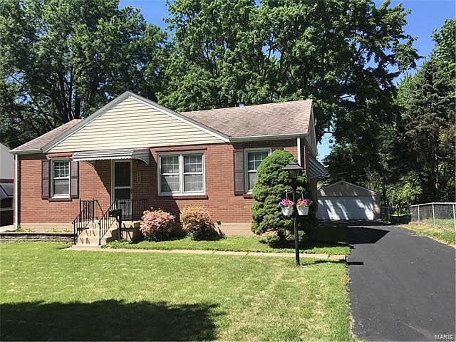 1st image of 1425 E Duchesne Dr