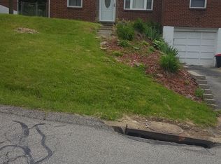 141 Lynnwood Dr, Pittsburgh, PA 15235