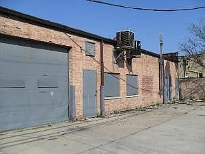 2nd image of 8309 Skokie Blvd