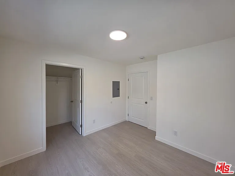 912 N Ridgewood Pl #2 — Photo 10