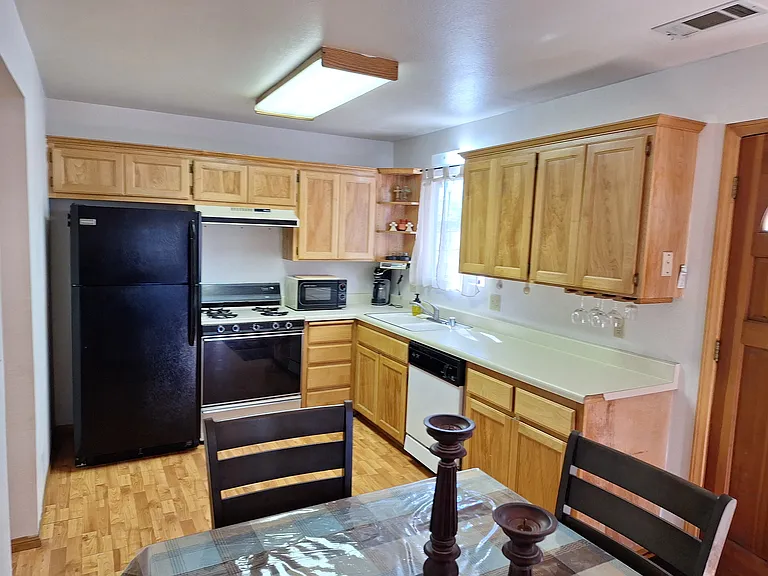 2464 Elko Dr — Photo 5
