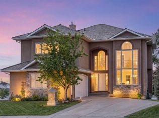 40 E Arbour Estates Grn NW, Calgary, AB T3G 4R7