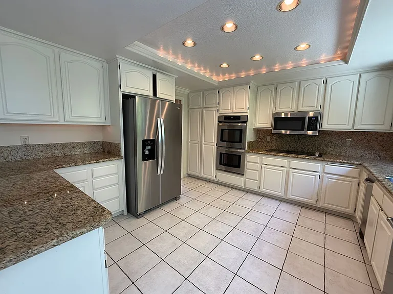 4973 Monaco Dr — Photo 15
