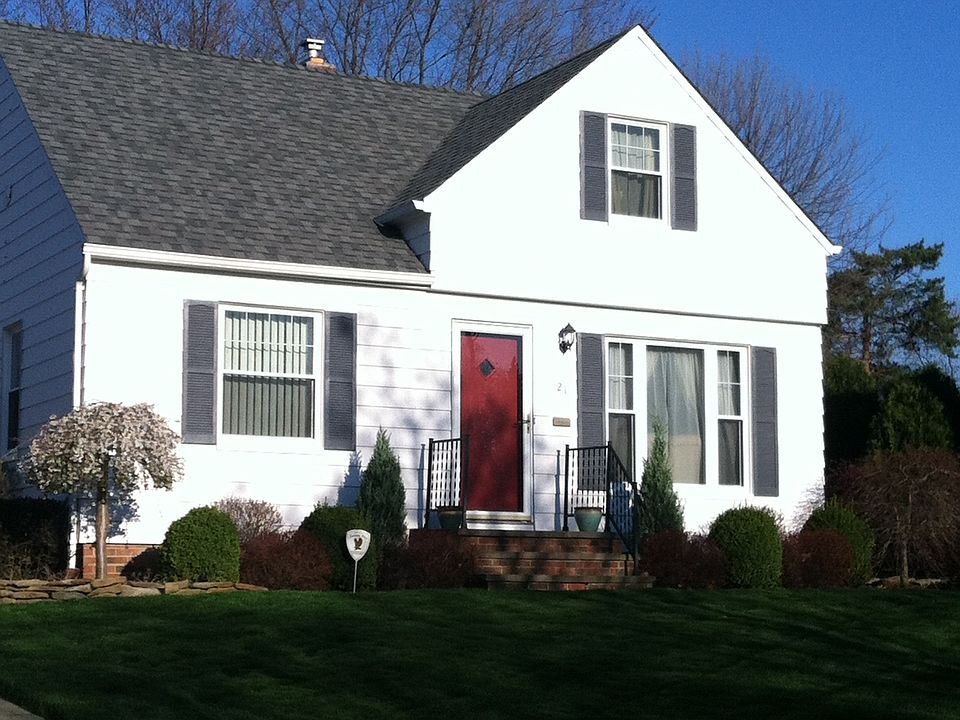 1st image of 21 Tudor Ave
