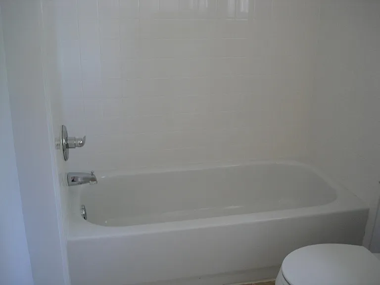 210 E Anderson Ave — Photo 10