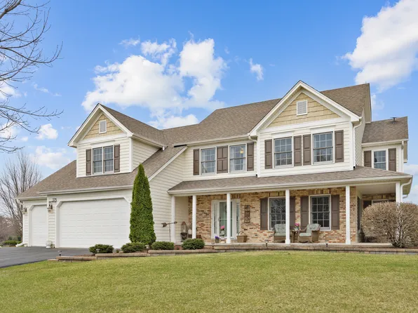 375 Meadow Vw, Burlington, IL 60109