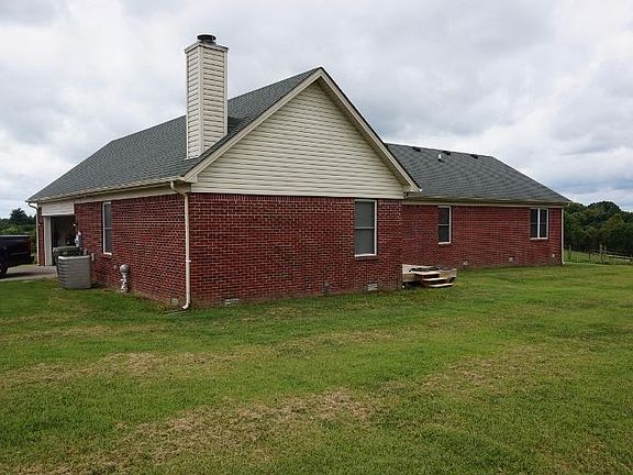 4th image of 156 Lakeview Dr