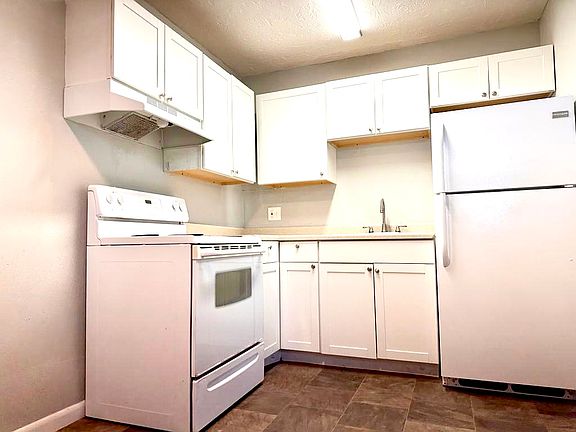 4th image of 4640 Oberlin Ave Unit B1