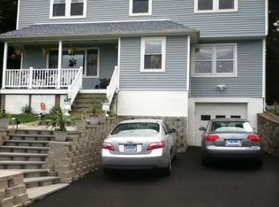 7 Prospect Ave, Trumbull, CT 06611