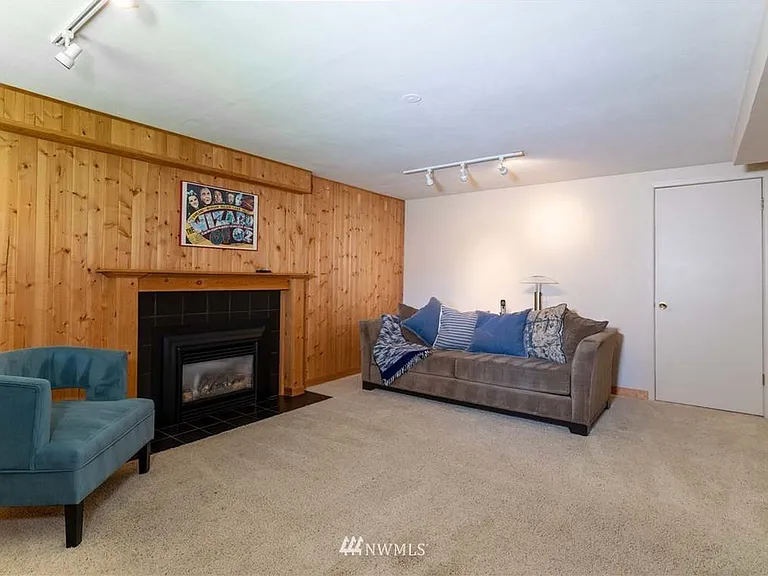 11825 8th Ave NW — Photo 21