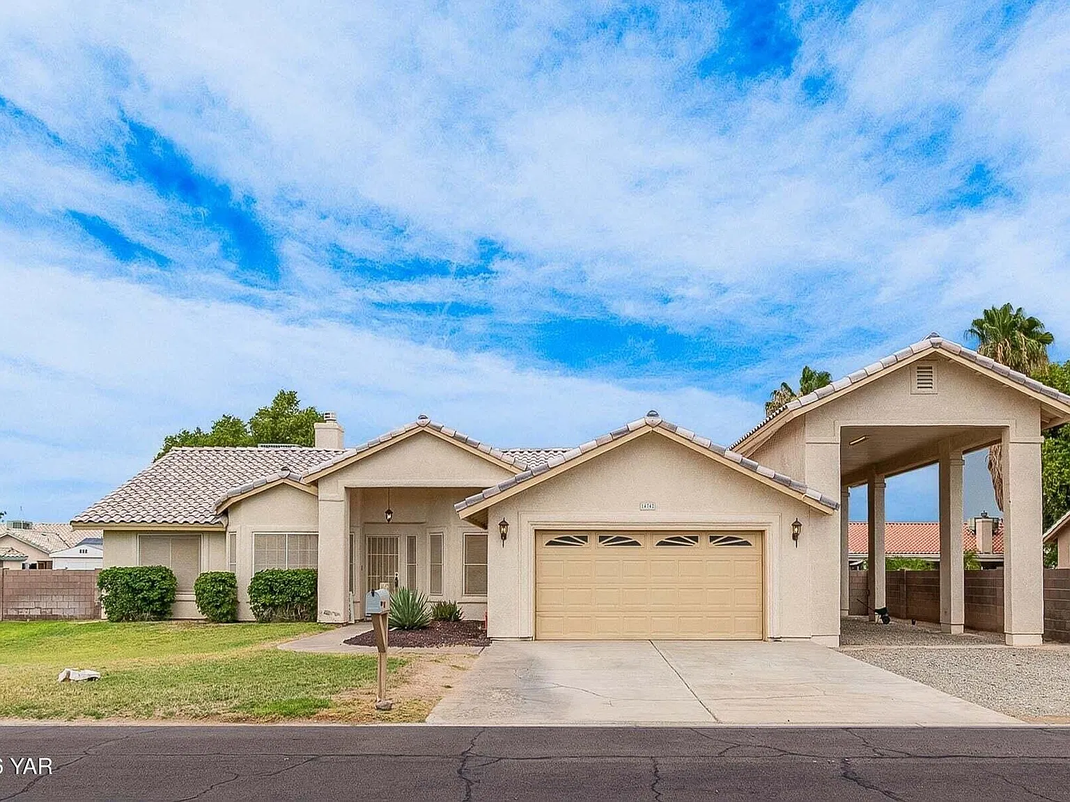 4 bed, 2.0 bath, 1962 sqft, $2,500 — Photo 1
