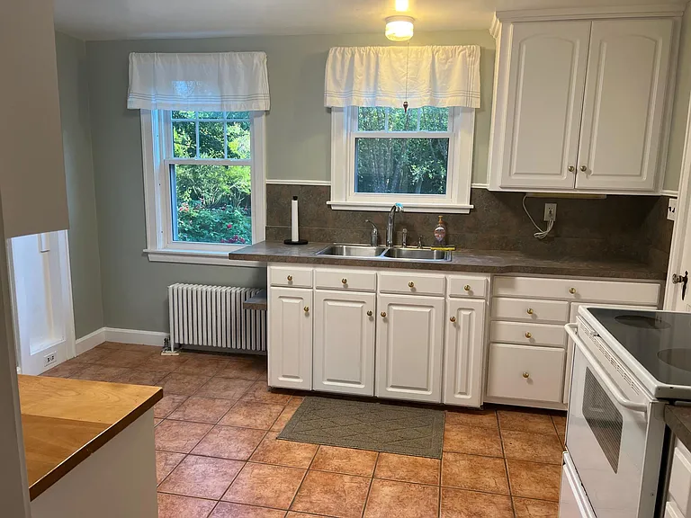180 Washington Rd — Photo 5