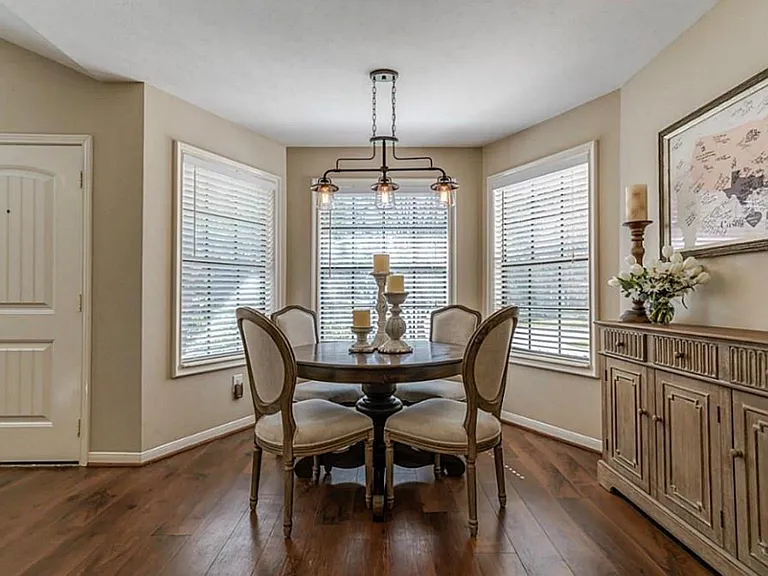 28 Fallenstone Dr — Photo 10