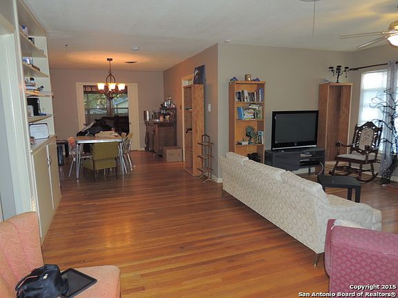 4th image of 2310 W Huisache Ave