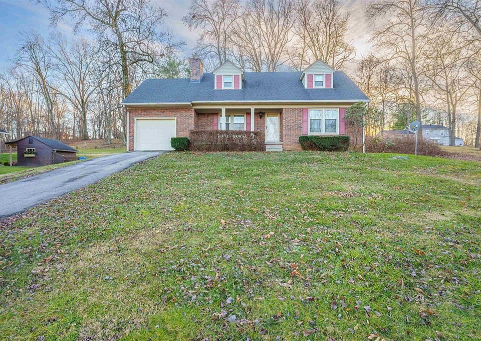 1st image of 315 Windsong Dr