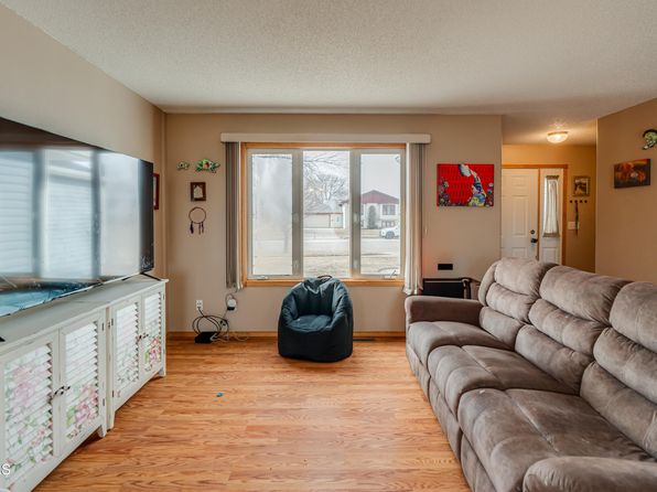 bismarck-north-dakota-78399991 picture