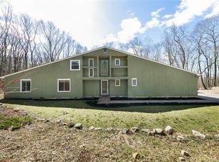 3 Hart Rd, Guilford, CT 06437