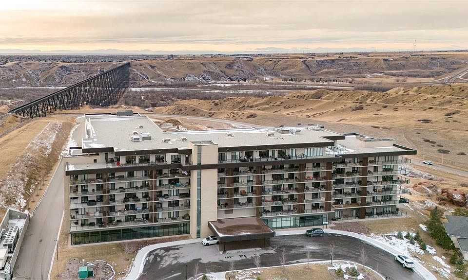 1st image of 102 E Scenic Dr N #133