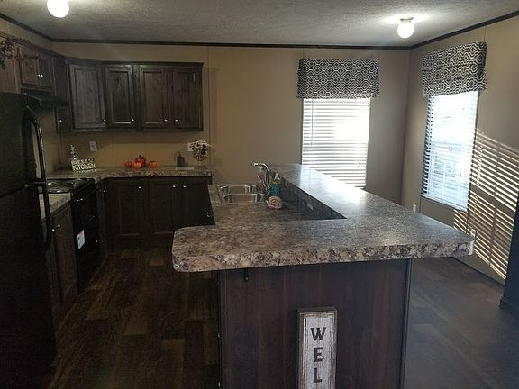 5th image of 72 Shoreline Ln