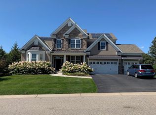 16374 Sohm Ct, Eden Prairie, MN 55347