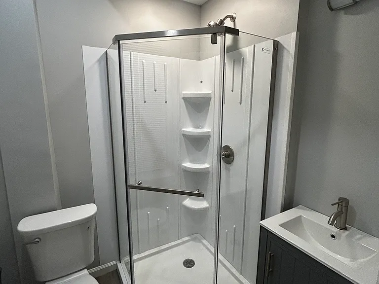 35 Florence St #4 — Photo 3