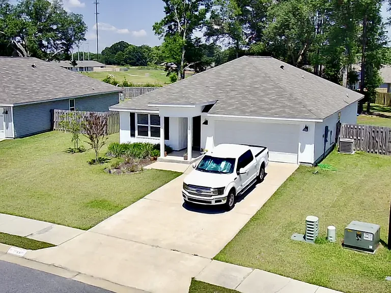7569 Steeplechase Blvd — Photo 3