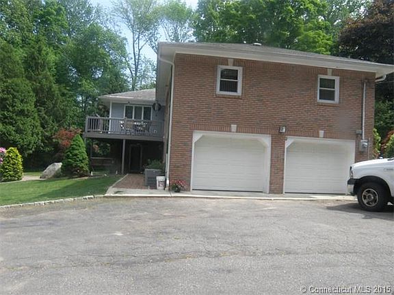 5th image of 46 Brookwood Ln