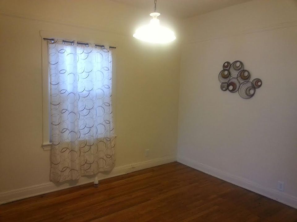 2nd image of 5449 W Ohio St #2