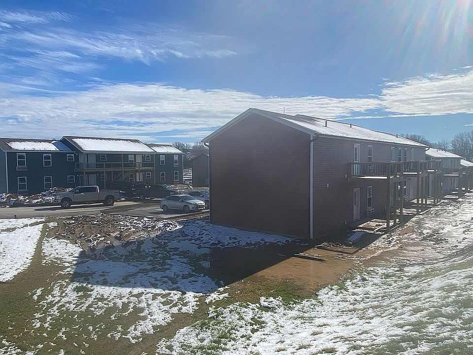 1st image of 176 Highland Dr