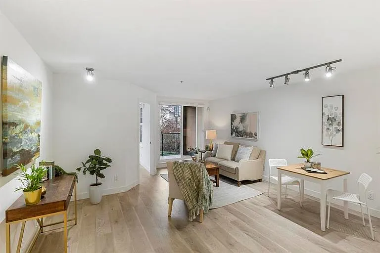 2 bed, 2.0 bath, 859 sqft, $2,450 — Photo 4