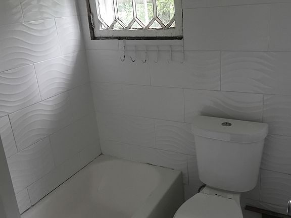 5th image of 33 Starr Ave APT 2