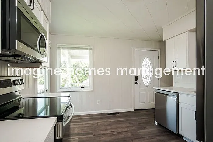 10937 Carlson Dr — Photo 6