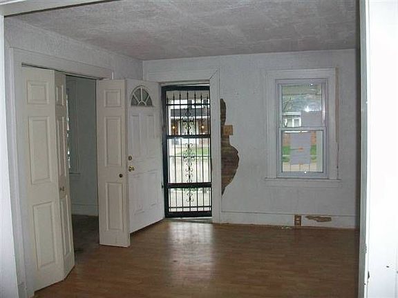 3rd image of 2303 Mather Ave