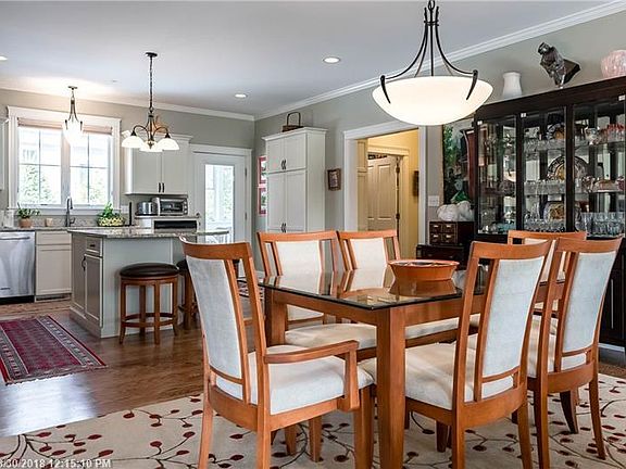 4th image of 3 Sprucewood Ln #O1