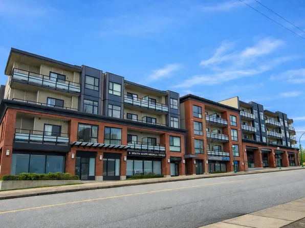 7777 Royal Oak Ave #304, Burnaby, BC V5J 4K2