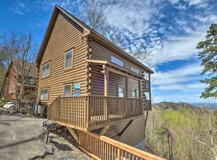 2203 Fox Berry Way, Sevierville, TN 37876
