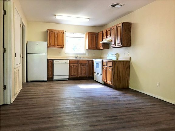 2nd image of 1677 W Neptune St APT 4