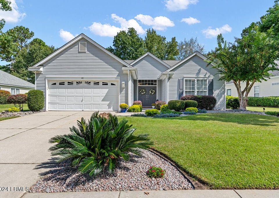 1st image of 42 Stratford Drive