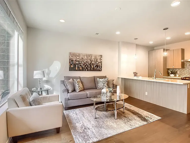 3464 Albion St — Photo 5