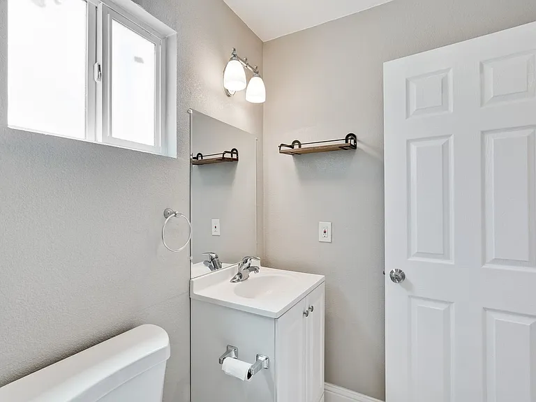 3000 Santa Maria Ave — Photo 36