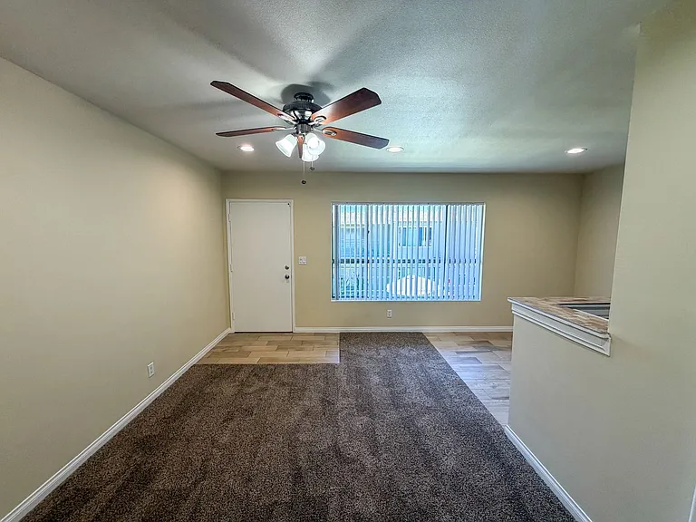 2227 E Westport Dr — Photo 5
