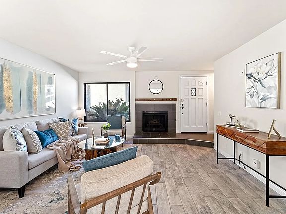 4th image of 879 Agate St #897-4