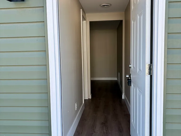 5 S Alton St #7 — Photo 2