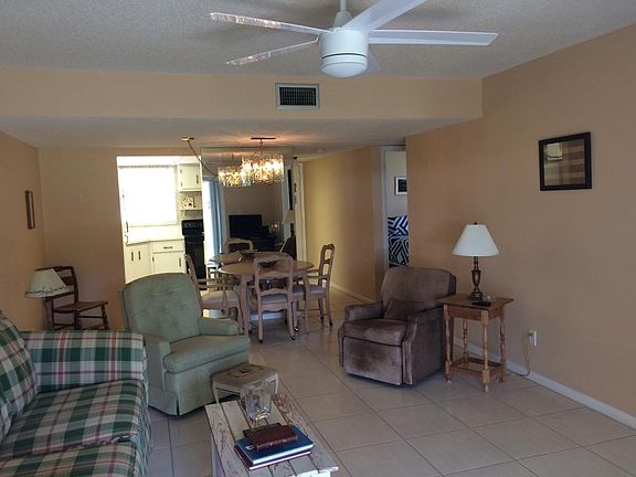 2nd image of 18081 SE Country Club Dr APT 19-181