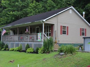 35 Smith Rd, Big Creek, WV 25505