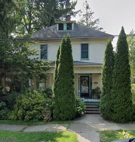 1st image of 414 Mansfield St