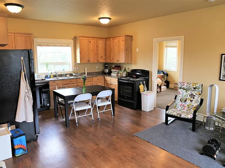 1660 NW Van Buren Ave #A — Photo 9