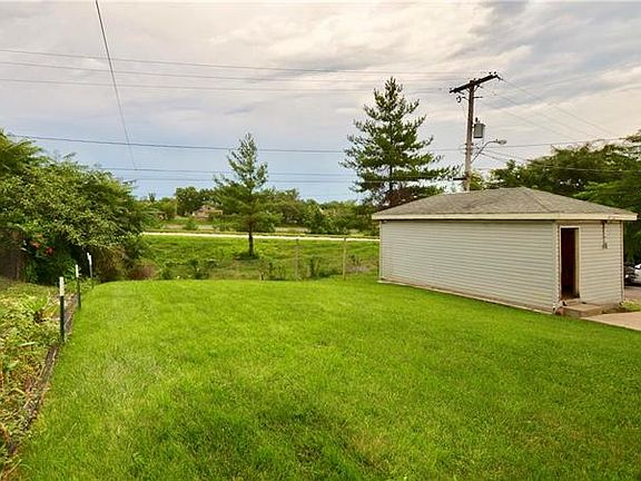 5th image of 4147 Woodland Ave