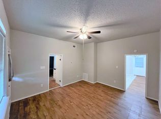 913 W Chestnut St APT 101, Denison, TX 75020