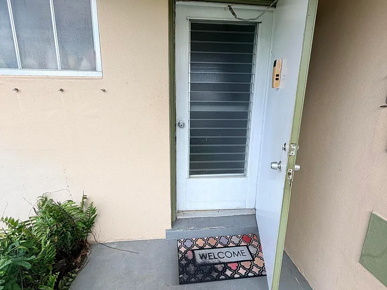 5443 Cresthaven Blvd #F — Photo 16